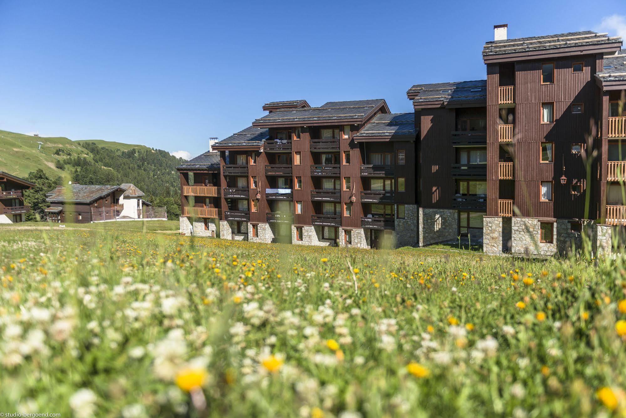 Résidence Pierre&Vacances Les Chalets des Arolles Macot-la-Plagne Esterno foto